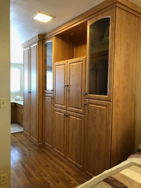Ample Storage Cabnets - 819 Rubis Dr