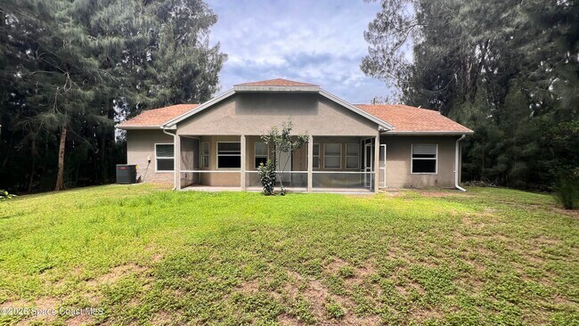 Building Photo - 2681 Madden Ave