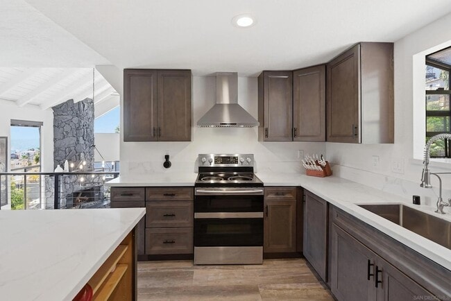 Building Photo - 1539 San Miguel Ave