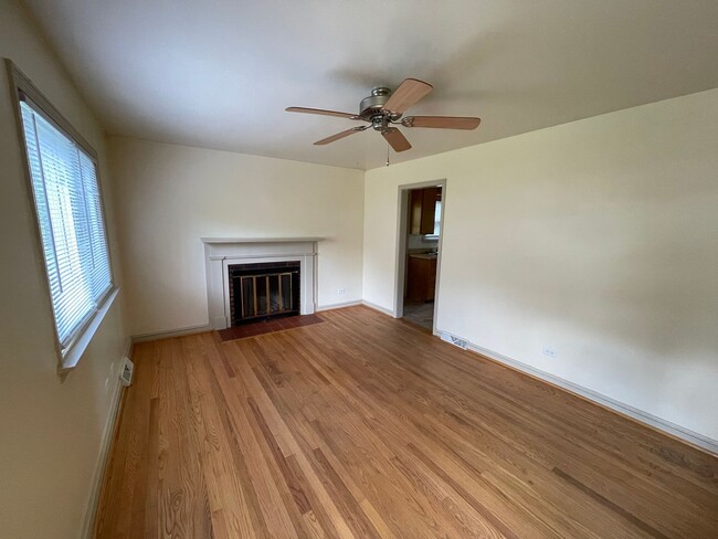 Building Photo - Three Bedroom House Available Near Downtown and Rt 250