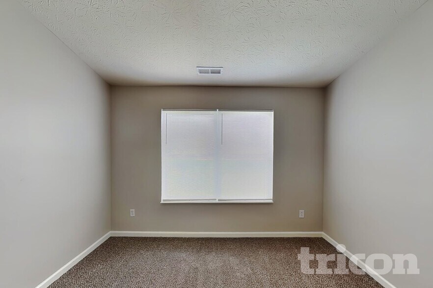 Building Photo - 4822 Penoyer Ln