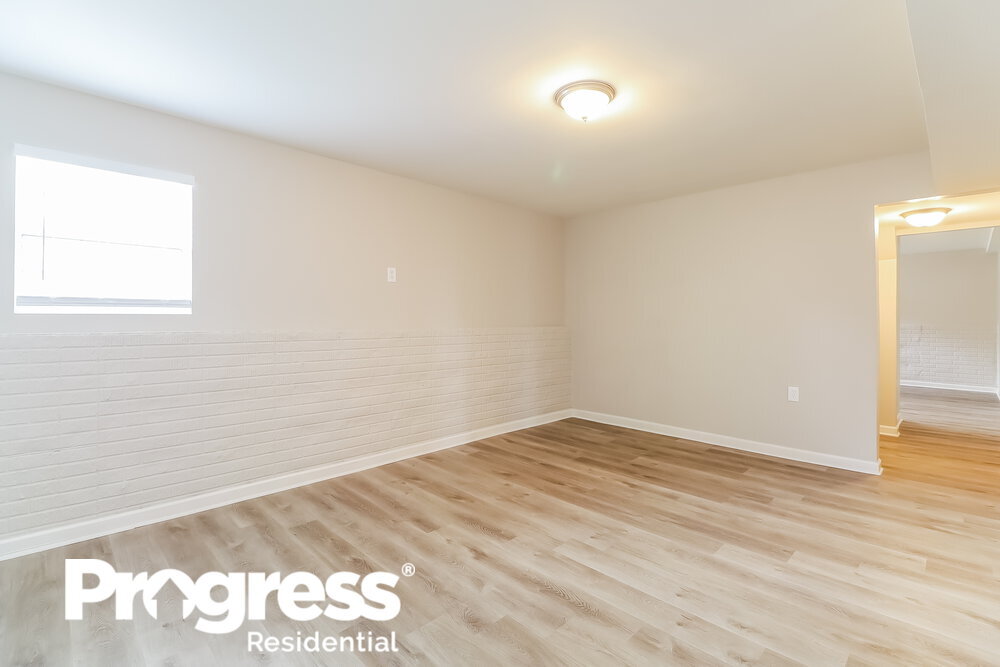 Building Photo - 553 Ransom Way