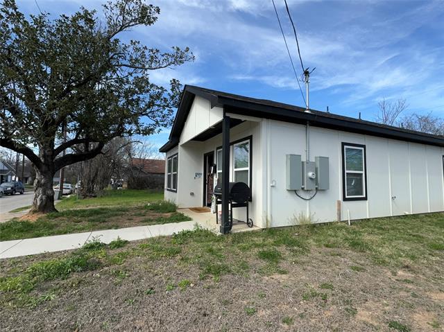 Building Photo - 4934 Echo Ave