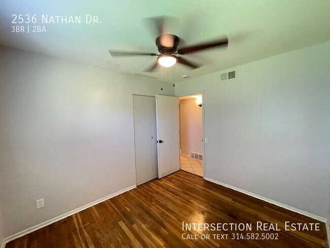 Building Photo - 2536 Nathan Dr