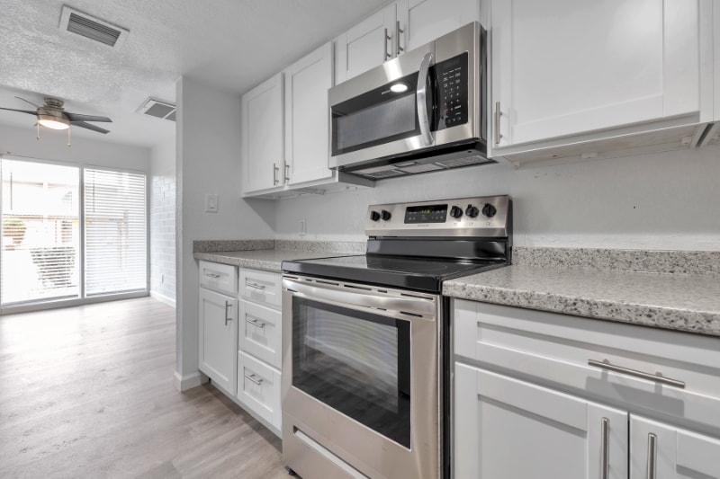 Building Photo - 1815 W Tuckey Ln