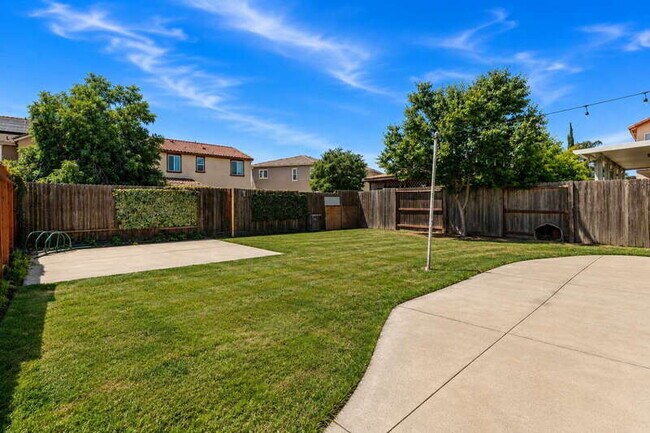 Building Photo - 8828 Billfish Way