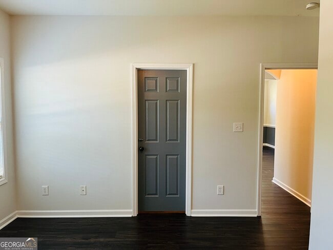 Building Photo - 445 Summerlin Blvd