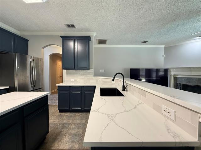 Building Photo - 9503 Saddle Dr