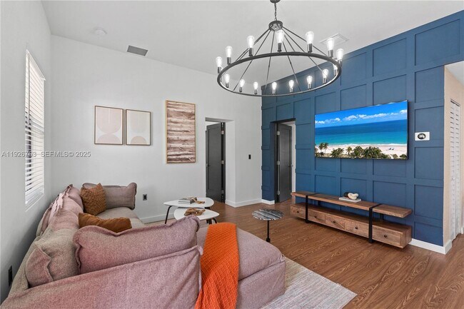 Building Photo - 601 SW 1st St