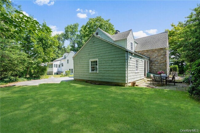 Building Photo - 224 Mamaroneck Rd