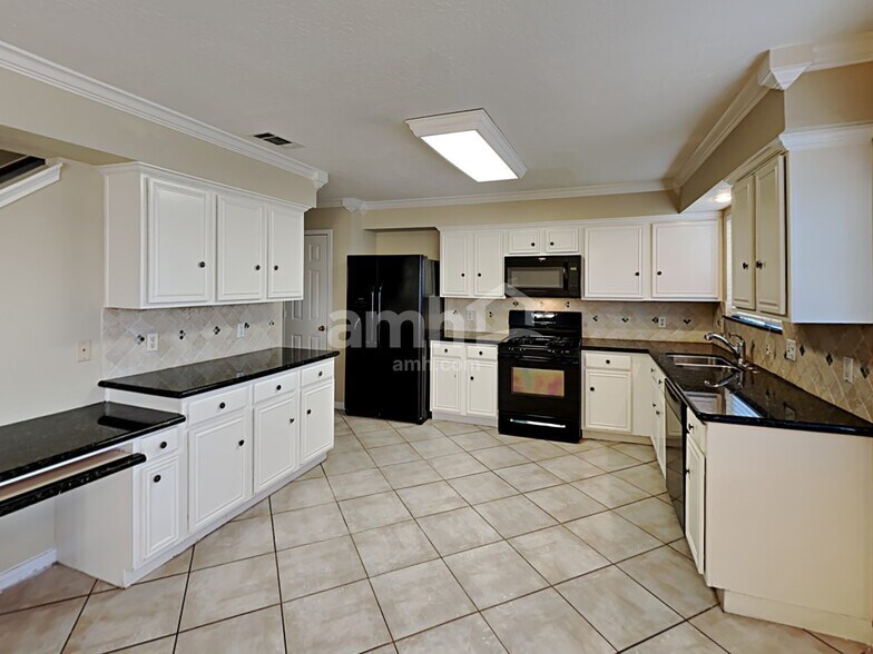 Building Photo - 4422 Hardwood Glen Dr