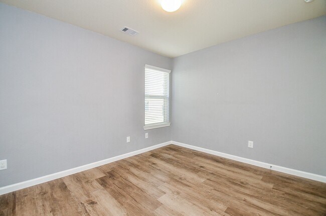 Building Photo - 10926 Clearsable Ln