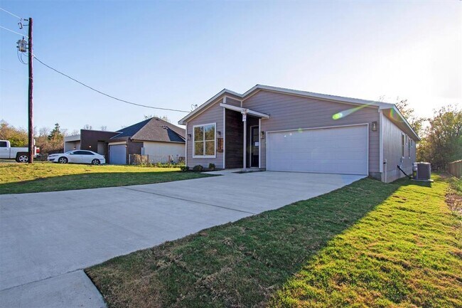 Building Photo - 151 Kawainui Ln