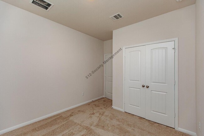 Building Photo - 108 Finley Rae Dr