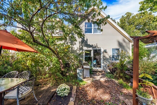 Building Photo - 31 W Harrison Rd