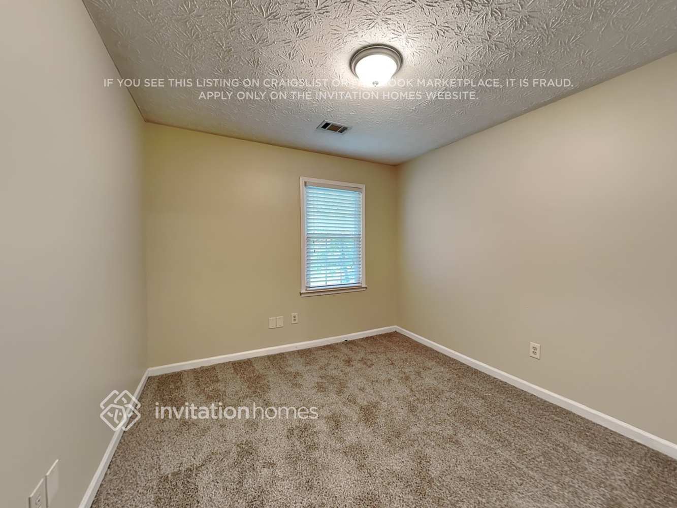 Building Photo - 4524 Queen Anne Ct SE