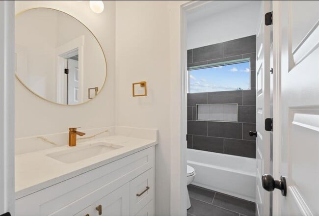 Building Photo - 8114 Double