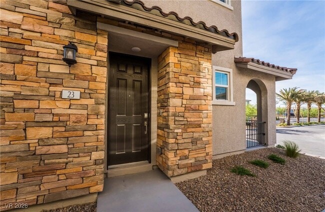 Building Photo - 25 Barbara Ln