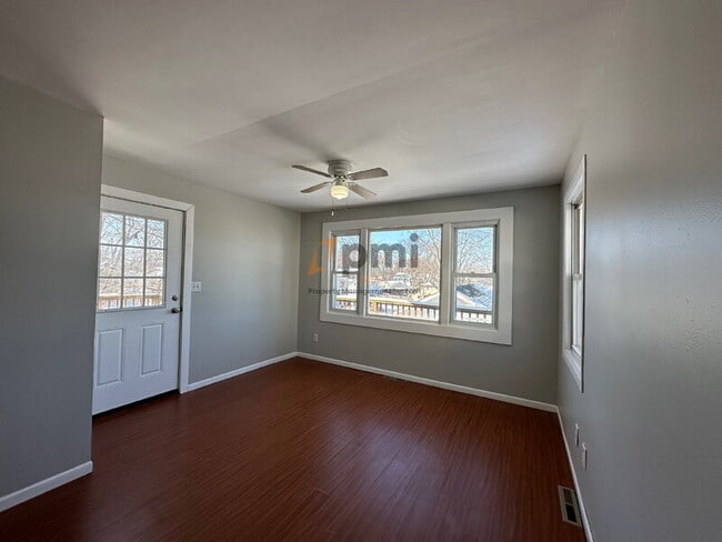 Building Photo - 13340 Fir St