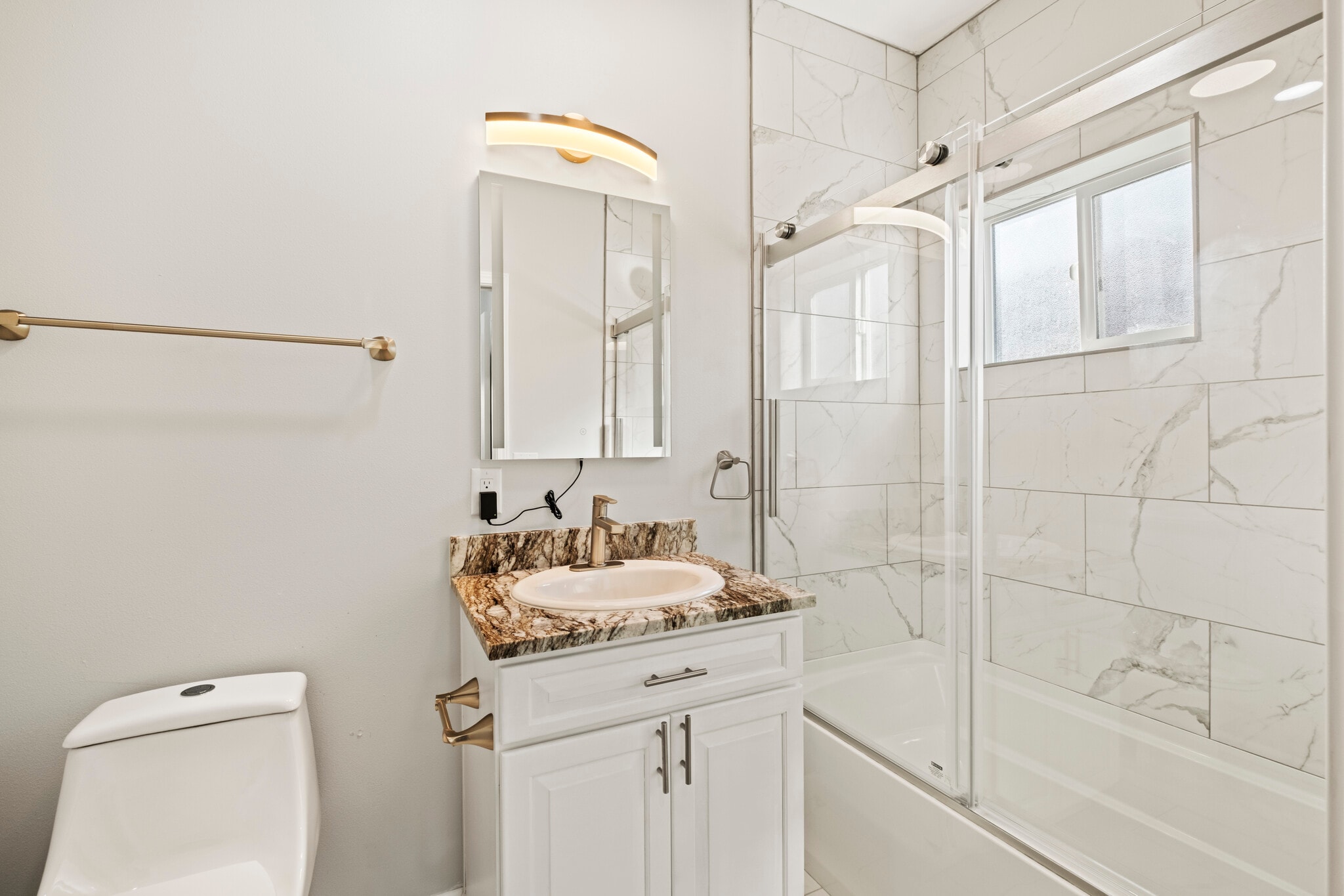 Building Photo - 812 2nd Ave N