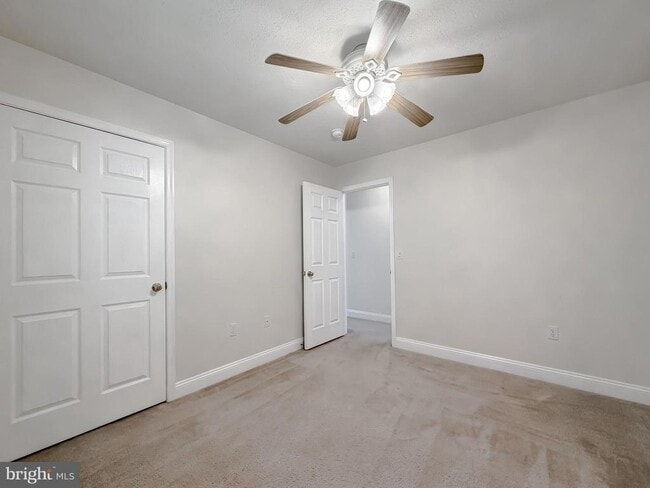 Building Photo - 46231 Sylvan Ct