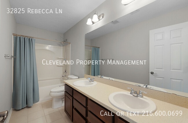 Building Photo - 32825 Rebecca Ln