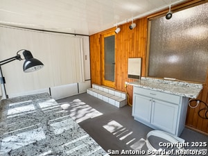 Building Photo - 28220 Bonn Mountain Dr