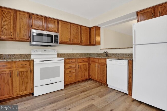 Building Photo - 14643 Stone Range Dr