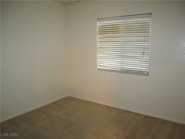 Building Photo - 620 White Shark Ct