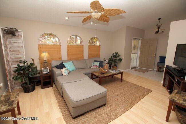 Building Photo - 250 Atlantic Dr