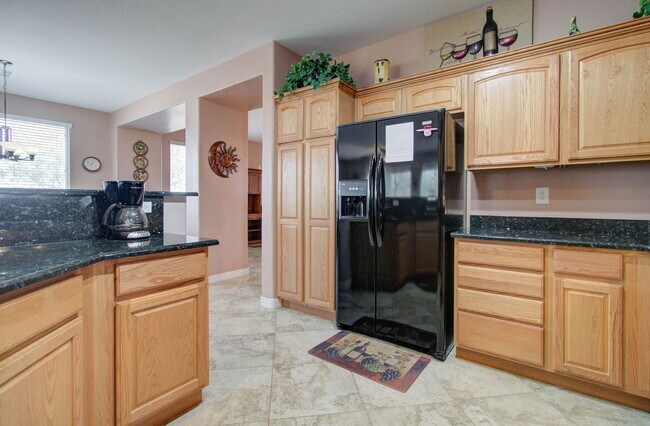 Building Photo - 22896 W Arrow Dr