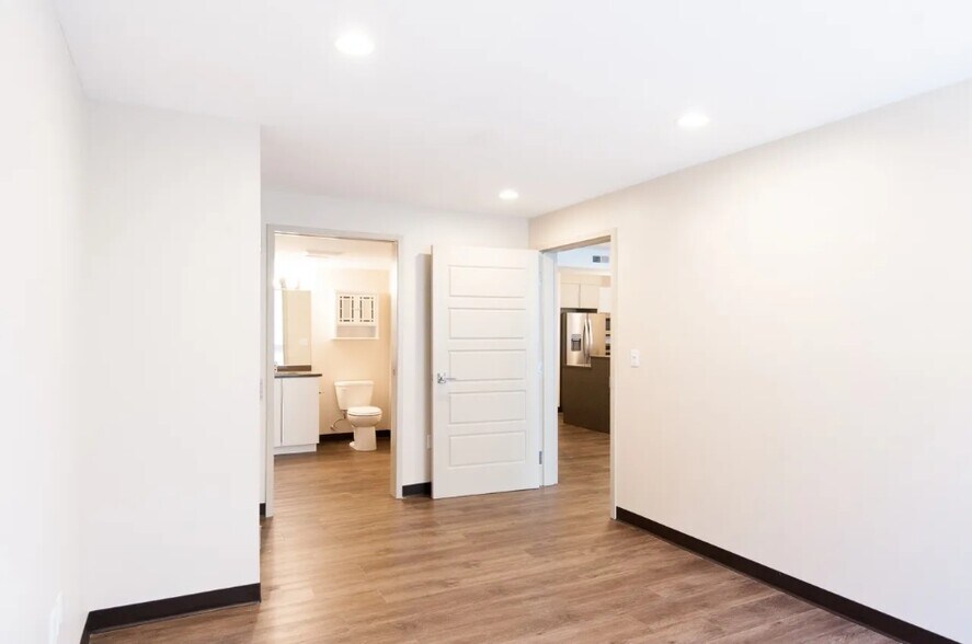 Building Photo - 11 Dorchester St