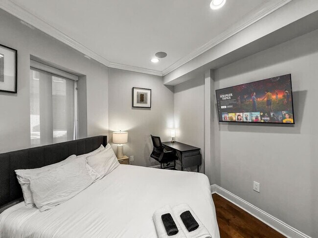 Building Photo - 1149 N 3rd St