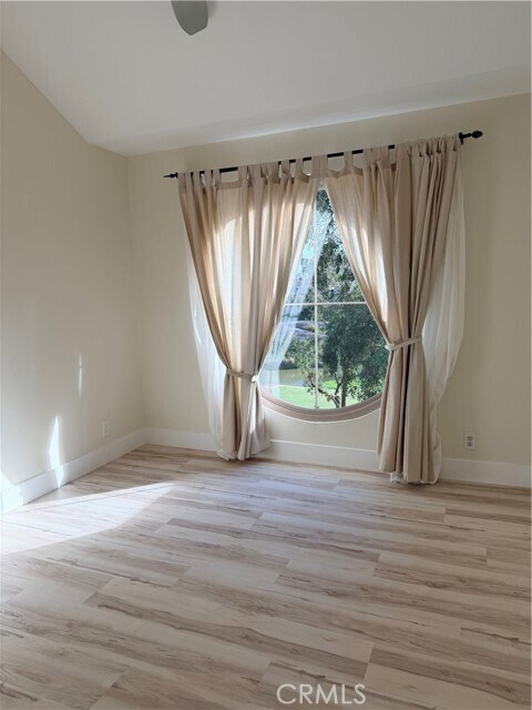 Building Photo - 705 Bay Hill Dr