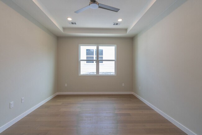 Building Photo - 7507 Bethune Ave