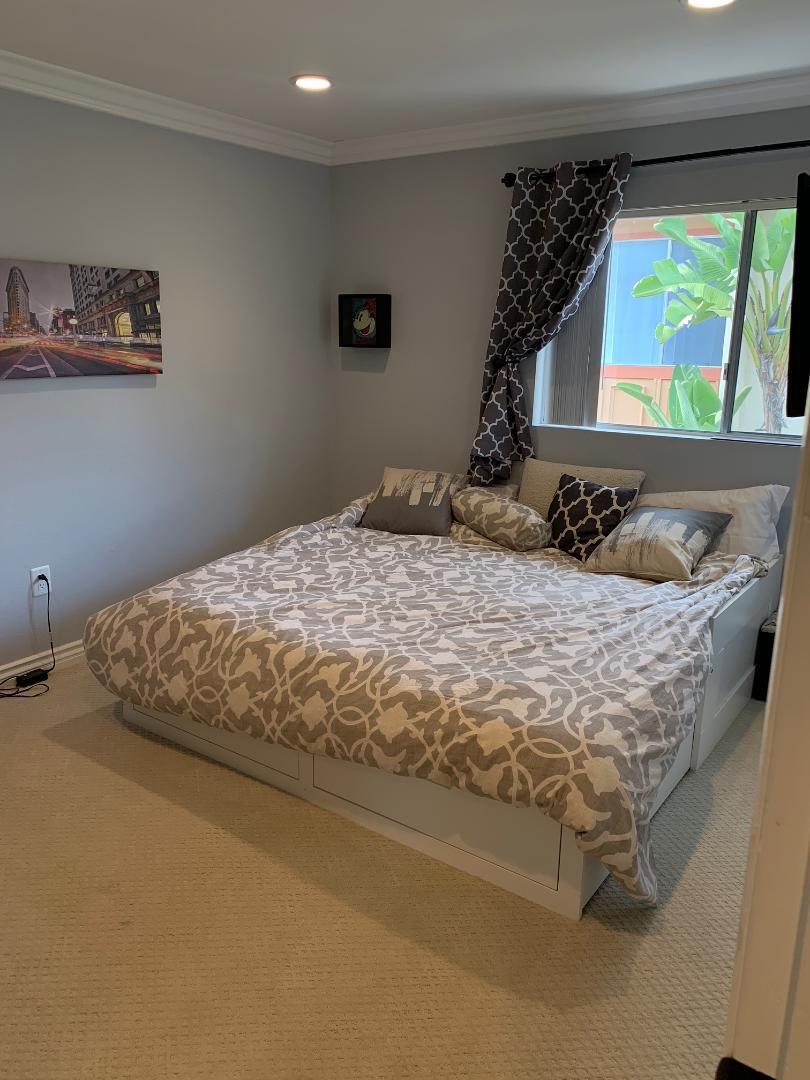 2nd bedroom(king size bed) - 6860 Hyde Park Dr