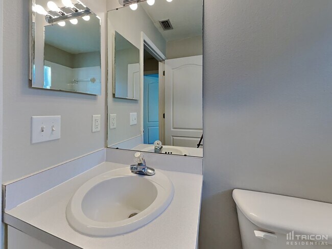 Building Photo - 4514 Horseshoe Pick Ln