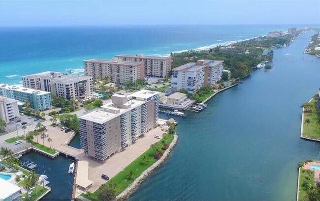 Building Photo - 1160 Hillsboro Mile