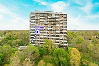 Building Photo - 1000 Urlin Ave