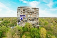 Building Photo - 1000 Urlin Ave