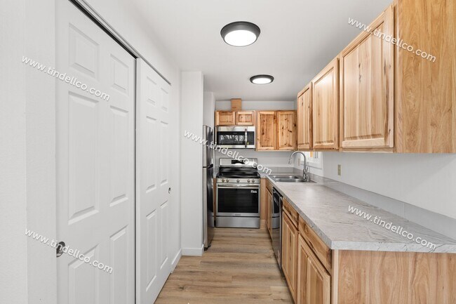 Building Photo - 344-03