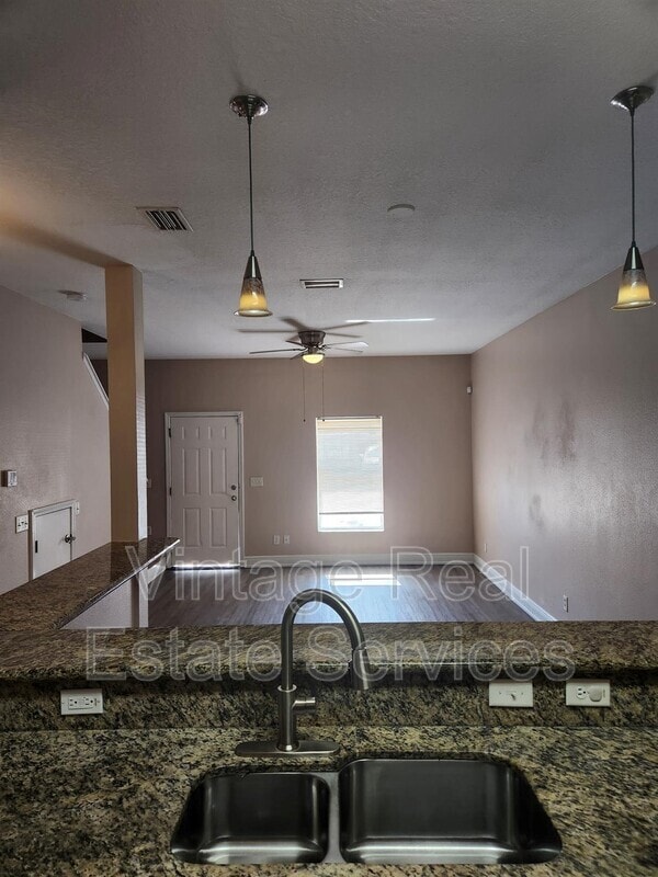 Building Photo - 12008 Peach Grv Ct