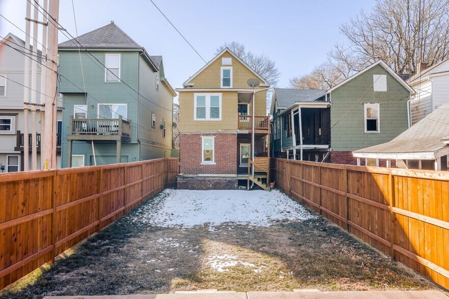 Building Photo - 408 Ann Ave