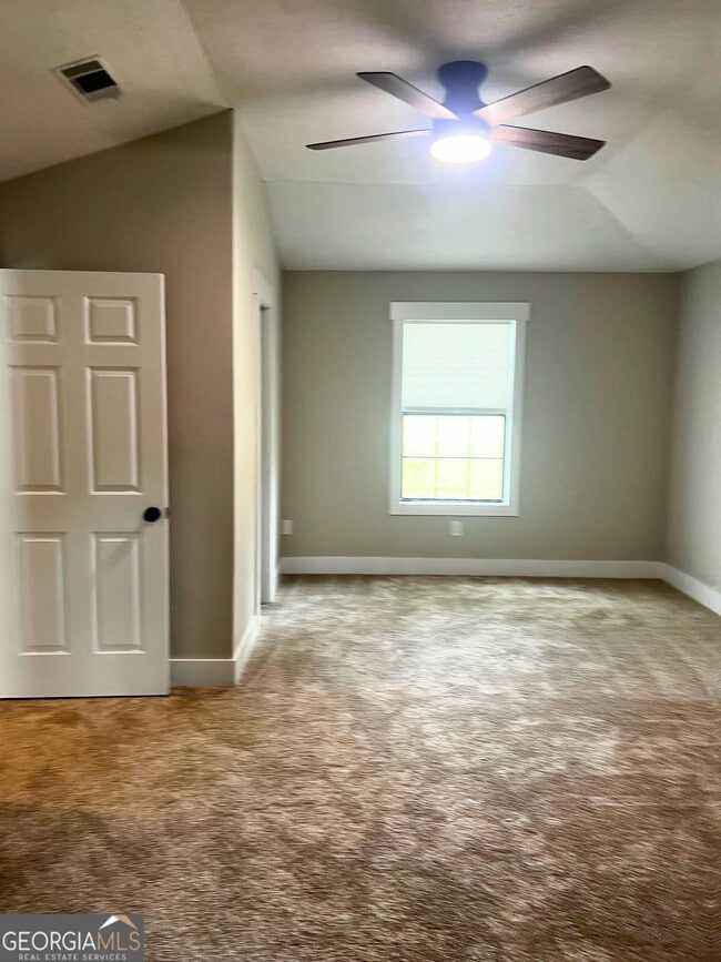 Building Photo - 124 Wolfbay Cir