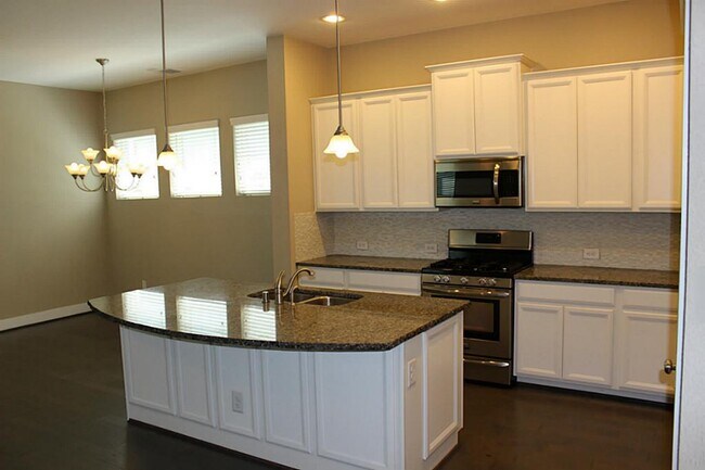Building Photo - 18139 Moonlit River Dr