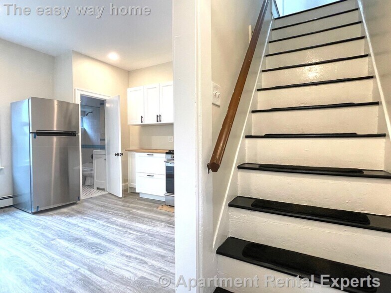 Building Photo - 26 Kenwood St