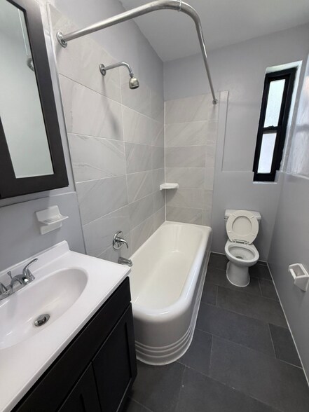 Primary Photo - 7 Chestnut St