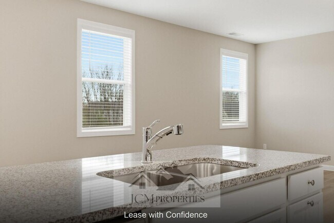 Building Photo - 113 Lambert Fld