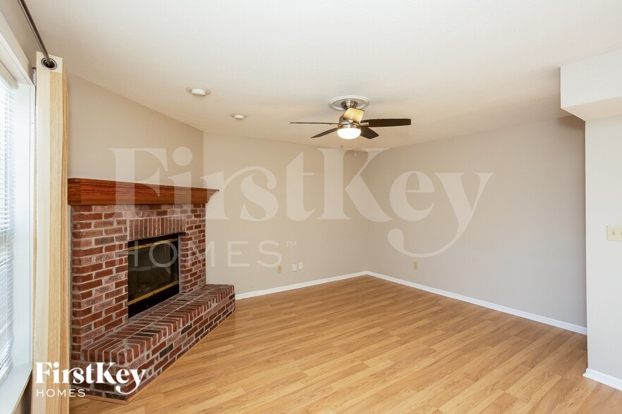 Building Photo - 896 Preakness Dr