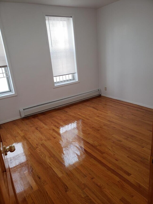 Building Photo - 1855 74th St